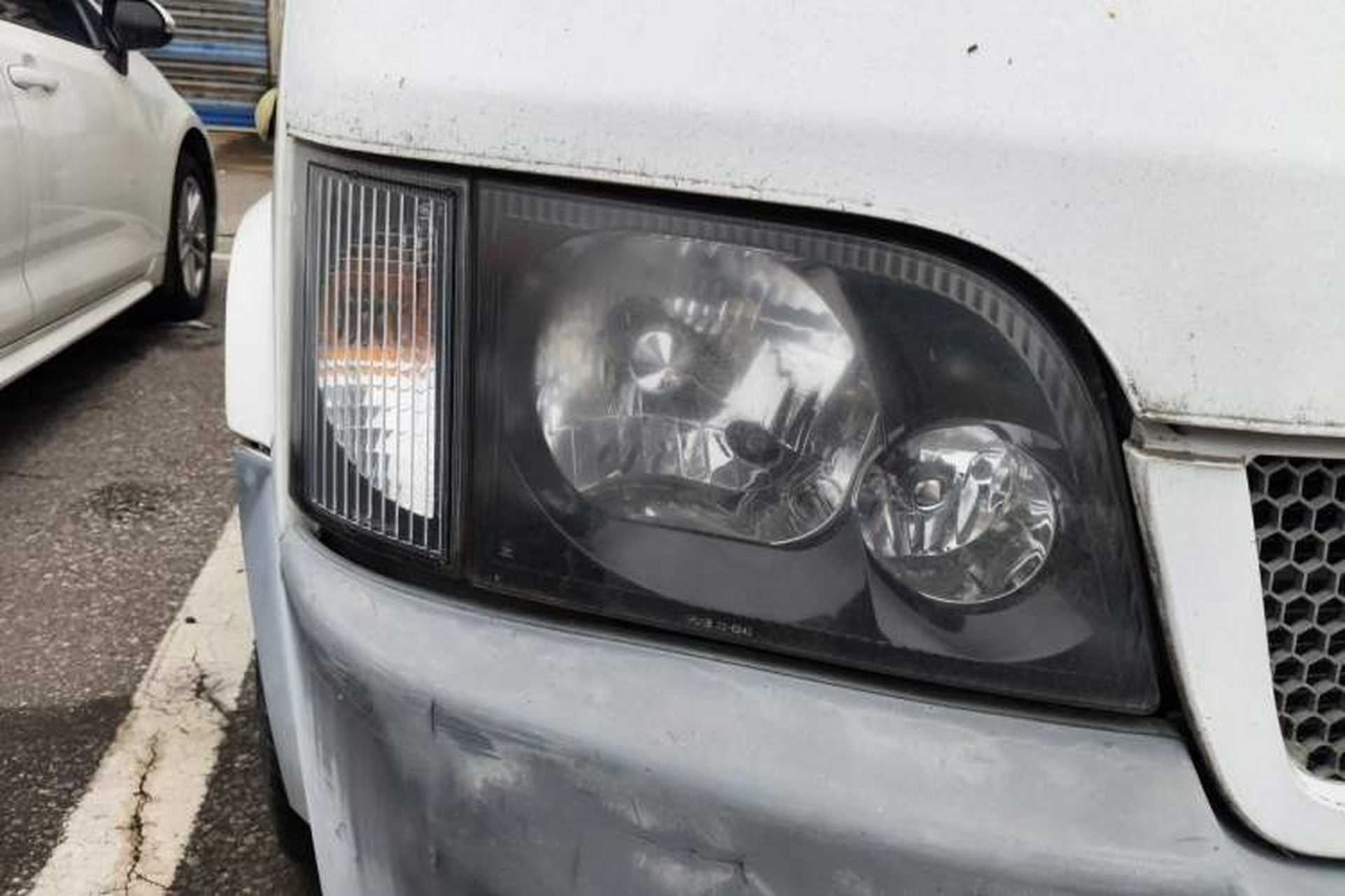 Used Ford Classic Transit 2009 2.8T Diesel Standard Version Short Wheelbase Mid-Roof JX493ZLQ3 Right Front Headlight