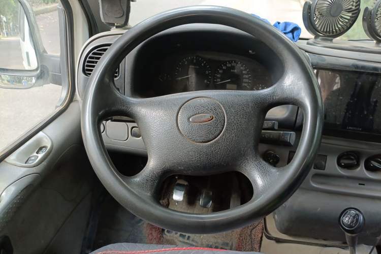 Used Ford Classic Transit 2009 2.8T Diesel Standard Version Short Wheelbase Mid-Roof JX493ZLQ3 Steering Wheel