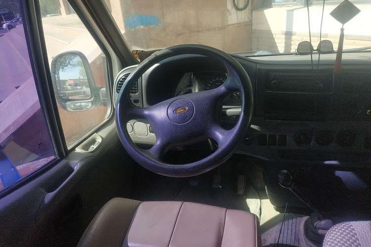 Used Ford Classic Transit 2009 2.8T Diesel Standard Version Short Wheelbase Mid-Roof JX493ZLQ3 Steering Wheel