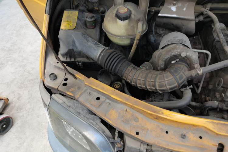 Used Ford Classic Transit 2009 2.8T Diesel Multi-Function Short Wheelbase Mid-Roof JX493ZLQ3 Engine Bay Right