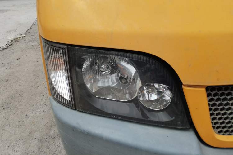 Used Ford Classic Transit 2009 2.8T Diesel Multi-Function Short Wheelbase Mid-Roof JX493ZLQ3 Right Front Headlight