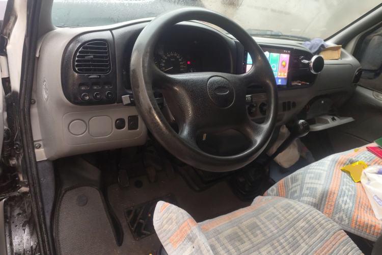Used Ford Classic Transit 2013 2.8T Diesel Logistics Model with Short Wheelbase and Mid-Roof JX493ZLQ4 Center Console
