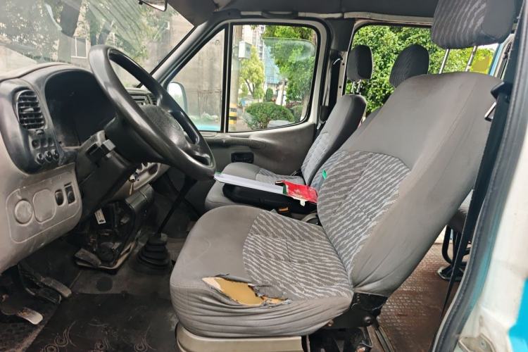Used Ford Classic Transit 2013 2.8T Diesel Van Short Wheelbase Mid-Roof JX493ZLQ4 Left Front Seat