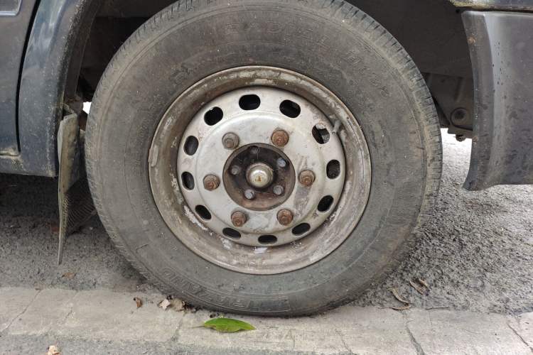 Used Ford Classic Transit  Right Front Wheel Hub