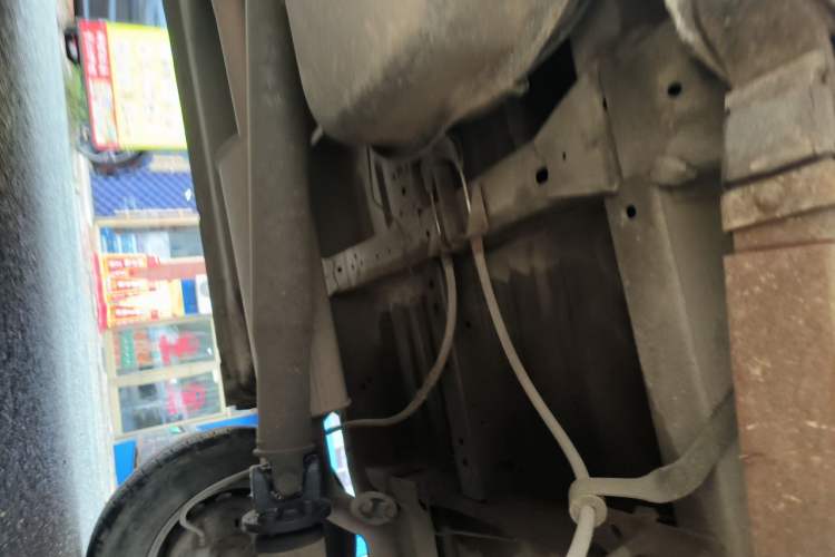 Used Ford Classic Transit 2013 2.8T Diesel Standard Version Short Wheelbase Mid-Roof JX493ZLQ4 Chassis Rear Left