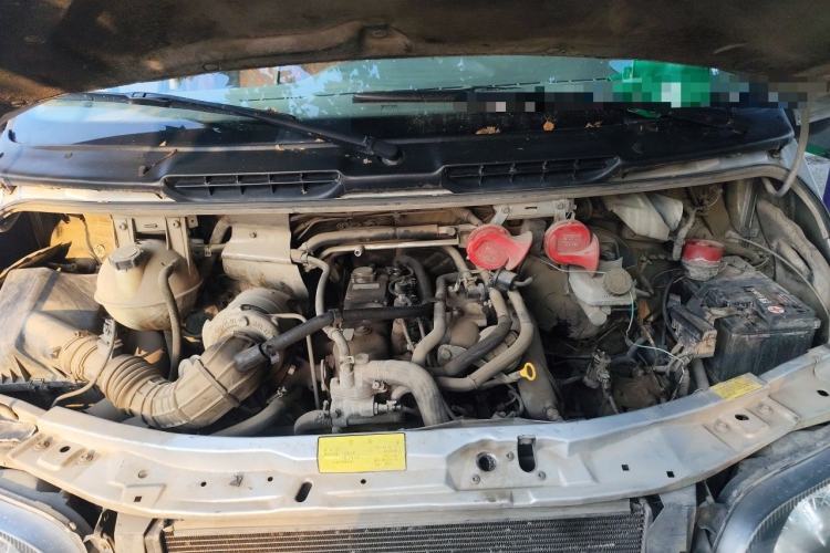 Used Ford Classic Transit 2013 2.8T Diesel Logistics Model with Short Wheelbase and Mid-Roof JX493ZLQ4 Engine Bay