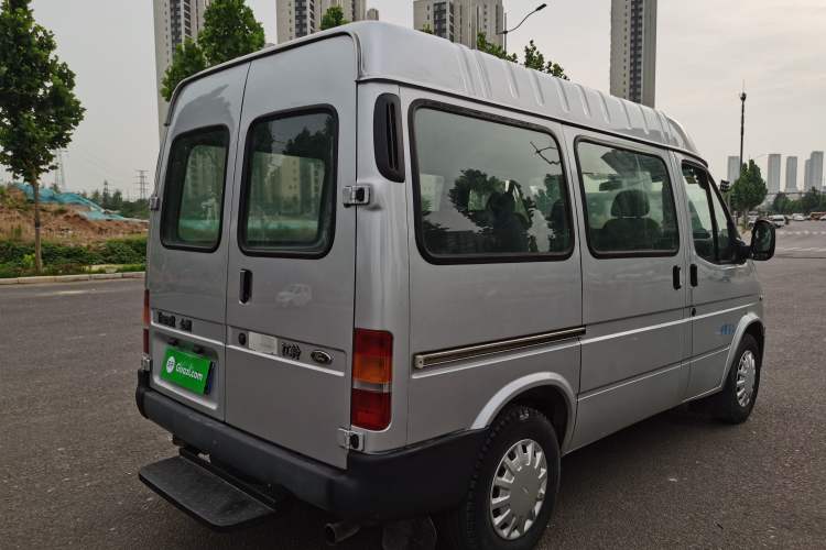 Used Ford Classic Transit 2013 2.8T Refurbished Diesel Ice-White Logistics Vehicle Long Wheelbase Mid-Roof Model JX493ZLQ4 Exterior 3