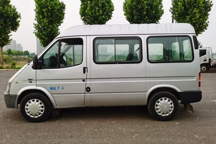 Used Ford Classic Transit 2013 2.8T Refurbished Diesel Ice-White Logistics Vehicle Long Wheelbase Mid-Roof Model JX493ZLQ4 Exterior 5