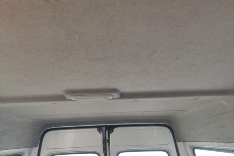 Used Ford Classic Transit 2013 2.8T Diesel Logistics Model with Short Wheelbase and Mid-Roof JX493ZLQ4 Headliner