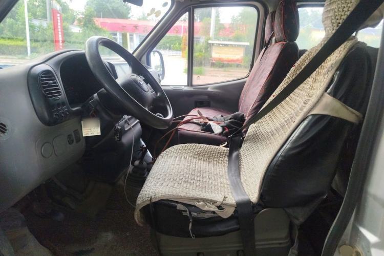 Used Ford Classic Transit 2013 2.8T Diesel Logistics Model with Short Wheelbase and Mid-Roof JX493ZLQ4 Left Front Seat