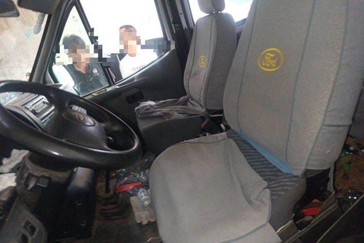 Used Ford Classic Transit 2013 2.8T Refurbished Diesel Ice-White Logistics Vehicle Long Wheelbase Mid-Roof Model JX493ZLQ4 Left Front Seat
