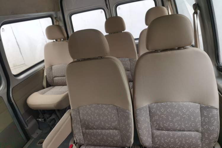 Used Ford Classic Transit 2013 2.8T Revised Diesel Standard Version with Short Wheelbase and Mid-Roof – JX493ZLQ4 Left Rear Seat