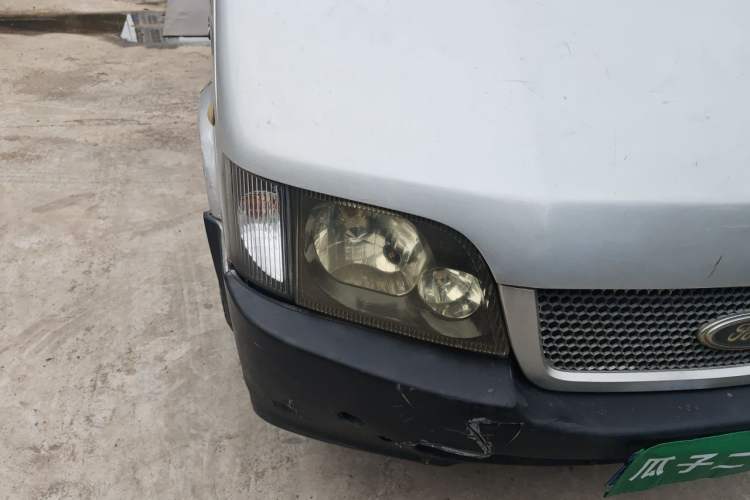 Used Ford Classic Transit 2013 2.8T Facelifted Diesel Van - Short Wheelbase Mid-Roof Model JX493ZLQ4 Right Front Headlight