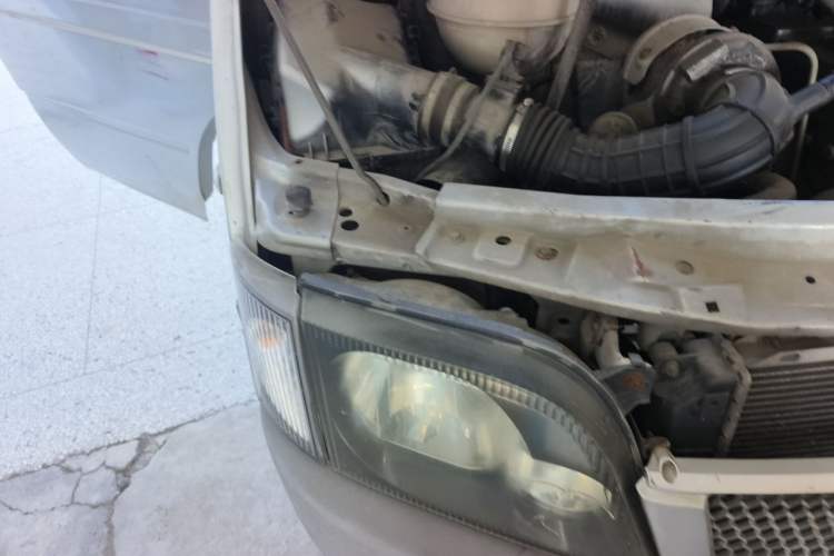 Used Ford Classic Transit 2013 2.8T Diesel Logistics Model with Short Wheelbase and Mid-Roof JX493ZLQ4 Right Front Headlight