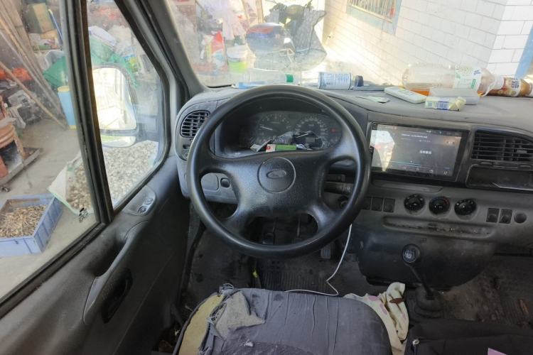 Used Ford Classic Transit 2013 2.8T Diesel Logistics Model with Short Wheelbase and Mid-Roof JX493ZLQ4 Steering Wheel