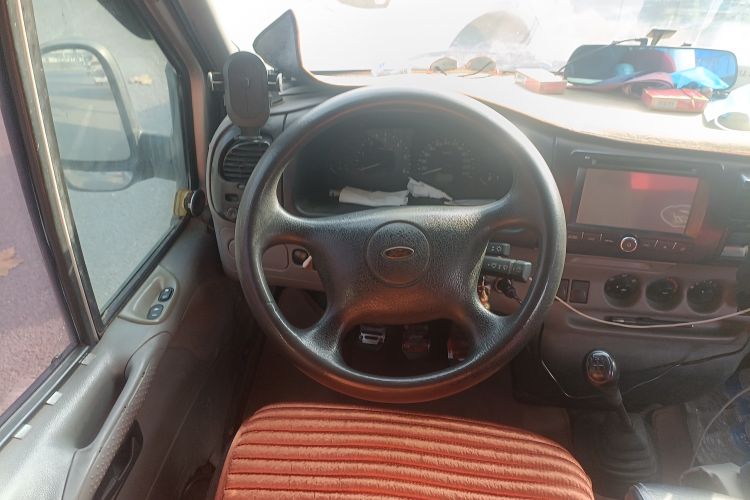 Used Ford Classic Transit 2013 2.8T Diesel Logistics Model with Short Wheelbase and Mid-Roof JX493ZLQ4 Steering Wheel