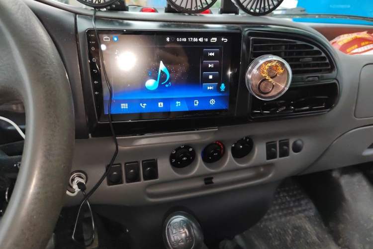 Used Ford Classic Transit 2013 2.8T Facelifted Diesel Van - Short Wheelbase Mid-Roof Model JX493ZLQ4 Audio And AC Panel