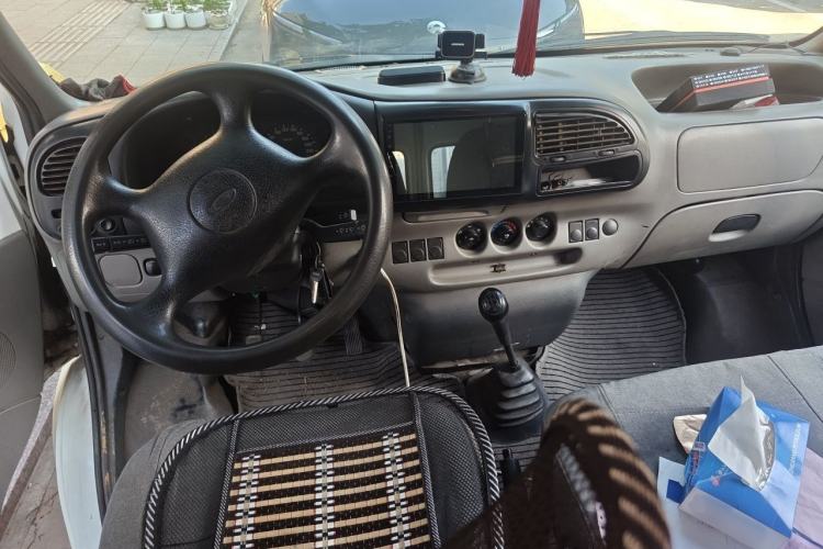 Used Ford Classic Transit 2013 2.8T Facelifted Diesel Van - Short Wheelbase Mid-Roof Model JX493ZLQ4 Center Console