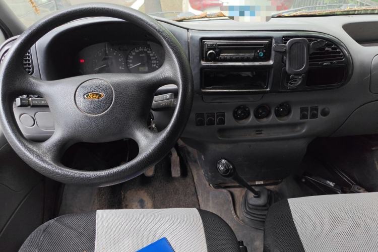 Used Ford Classic Transit 2013 2.8T Diesel Standard Version Short Wheelbase Mid-Roof JX493ZLQ4 Center Console