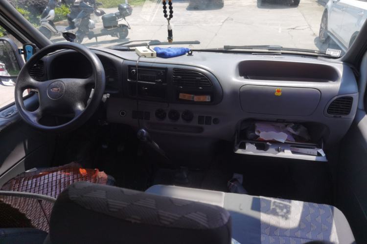 Used Ford Classic Transit 2013 2.8T Diesel Van Short Wheelbase Mid-Roof JX493ZLQ4 Center Console