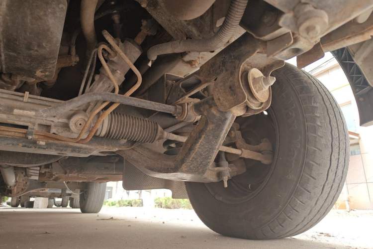 Used Ford Classic Transit 2013 2.8T Diesel Standard Short-Wheelbase Mid-Roof JX493ZLQ3A Chassis Front Left