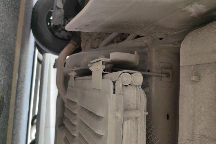 Used Ford Classic Transit 2013 2.8T Diesel Standard Version Short Wheelbase Mid-Roof JX493ZLQ4 Chassis Front Left