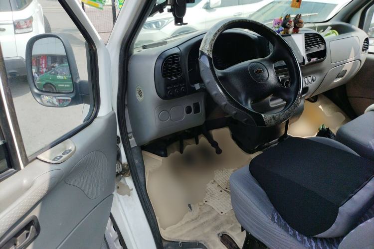 Used Ford Classic Transit 2013 2.8T Diesel Logistics Model with Short Wheelbase and Mid-Roof JX493ZLQ4 Driver Seat