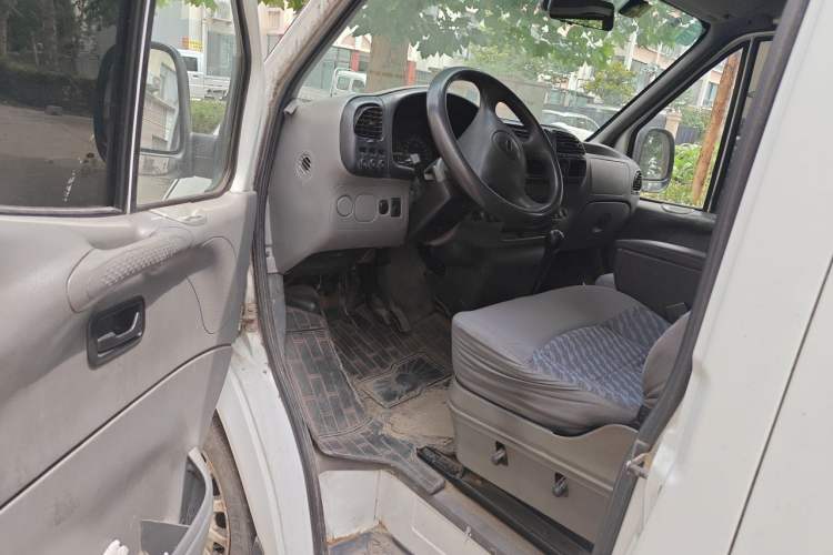Used Ford Classic Transit 2013 2.8T Diesel Standard Short-Wheelbase Mid-Roof JX493ZLQ3A Driver Seat