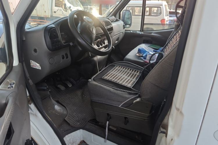 Used Ford Classic Transit 2013 2.8T Facelifted Diesel Van - Short Wheelbase Mid-Roof Model JX493ZLQ4 Driver Seat