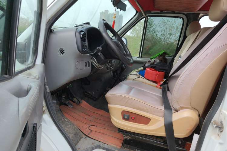 Used Ford Classic Transit 2013 2.8T Facelifted Diesel Van - Short Wheelbase Mid-Roof Model JX493ZLQ4 Driver Seat
