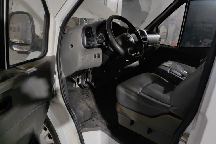 Used Ford Classic Transit 2013 2.8T Diesel Standard Version Long Wheelbase Mid-Roof JX493ZLQ4 Driver Seat