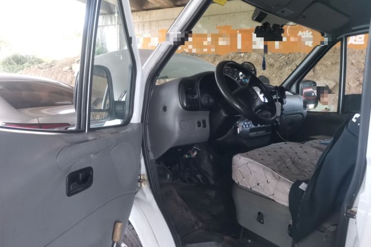 Used Ford Classic Transit 2013 2.8T Diesel Logistics Model with Short Wheelbase and Mid-Roof JX493ZLQ4 Driver Seat