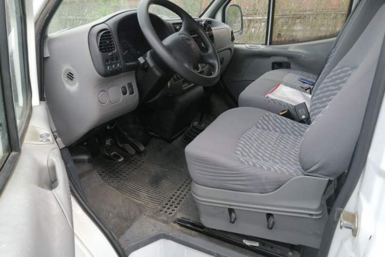 Used Ford Classic Transit 2013 2.8T Diesel Standard Version Short Wheelbase Mid-Roof JX493ZLQ4 Driver Seat