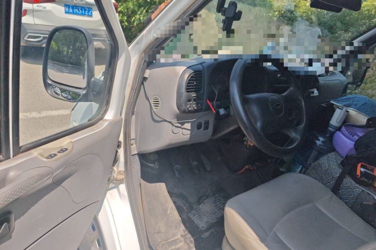 Used Ford Classic Transit 2013 2.8T Refurbished Diesel Ice-White Logistics Vehicle Long Wheelbase Mid-Roof Model JX493ZLQ4 Driver Seat
