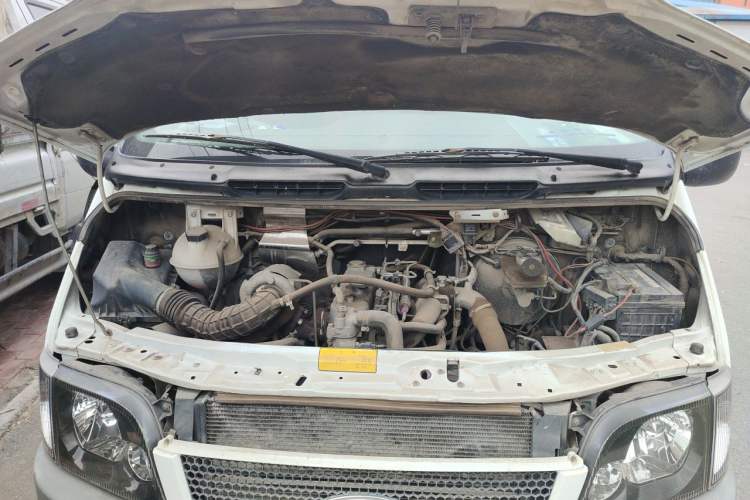 Used Ford Classic Transit  Engine Bay