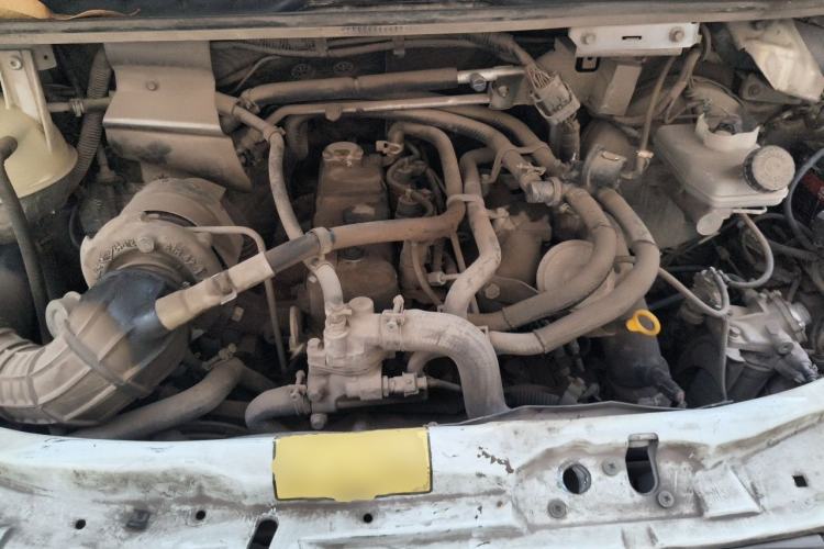 Used Ford Classic Transit 2013 2.8T Diesel Logistics Model with Short Wheelbase and Mid-Roof JX493ZLQ4 Engine Bay