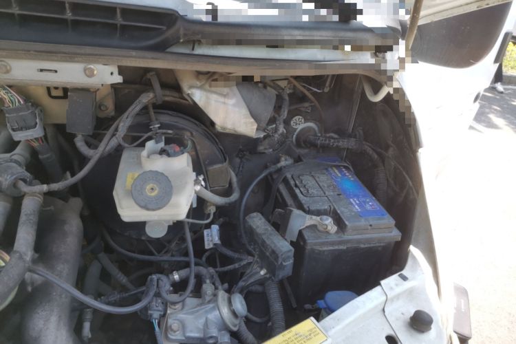 Used Ford Classic Transit 2013 2.8T Diesel Logistics Model with Short Wheelbase and Mid-Roof JX493ZLQ4 Engine Bay Left