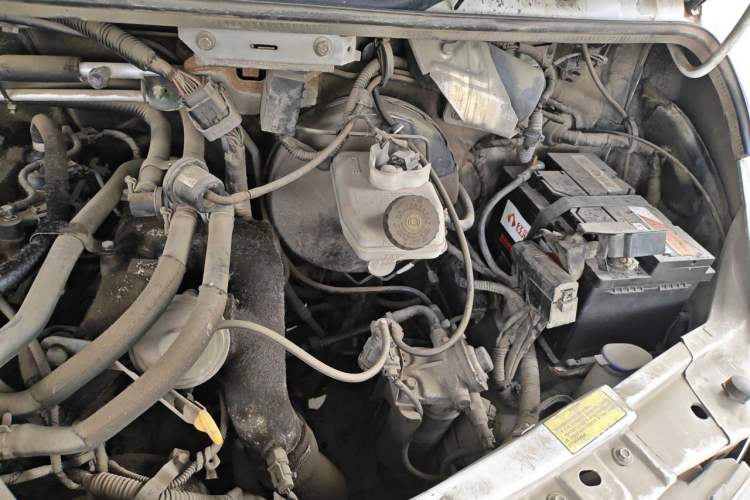 Used Ford Classic Transit 2013 2.8T Revised Diesel Standard Version with Long Wheelbase and High Roof – JX493ZLQ4 Engine Bay Left
