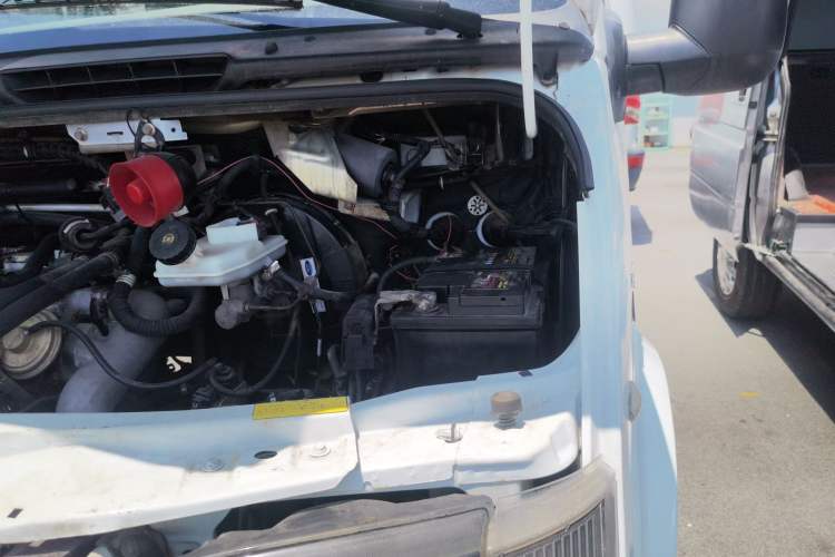 Used Ford Classic Transit 2013 2.8T Diesel Logistics Model with Short Wheelbase and Mid-Roof JX493ZLQ4 Engine Bay Left