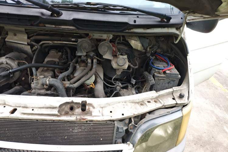 Used Ford Classic Transit 2013 2.8T Diesel Logistics Model with Short Wheelbase and Mid-Roof JX493ZLQ4 Engine Bay Left