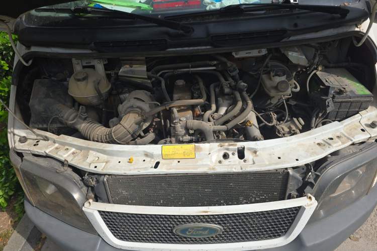 Used Ford Classic Transit 2013 2.8T Diesel Logistics Model with Short Wheelbase and Mid-Roof JX493ZLQ4 Engine Bay