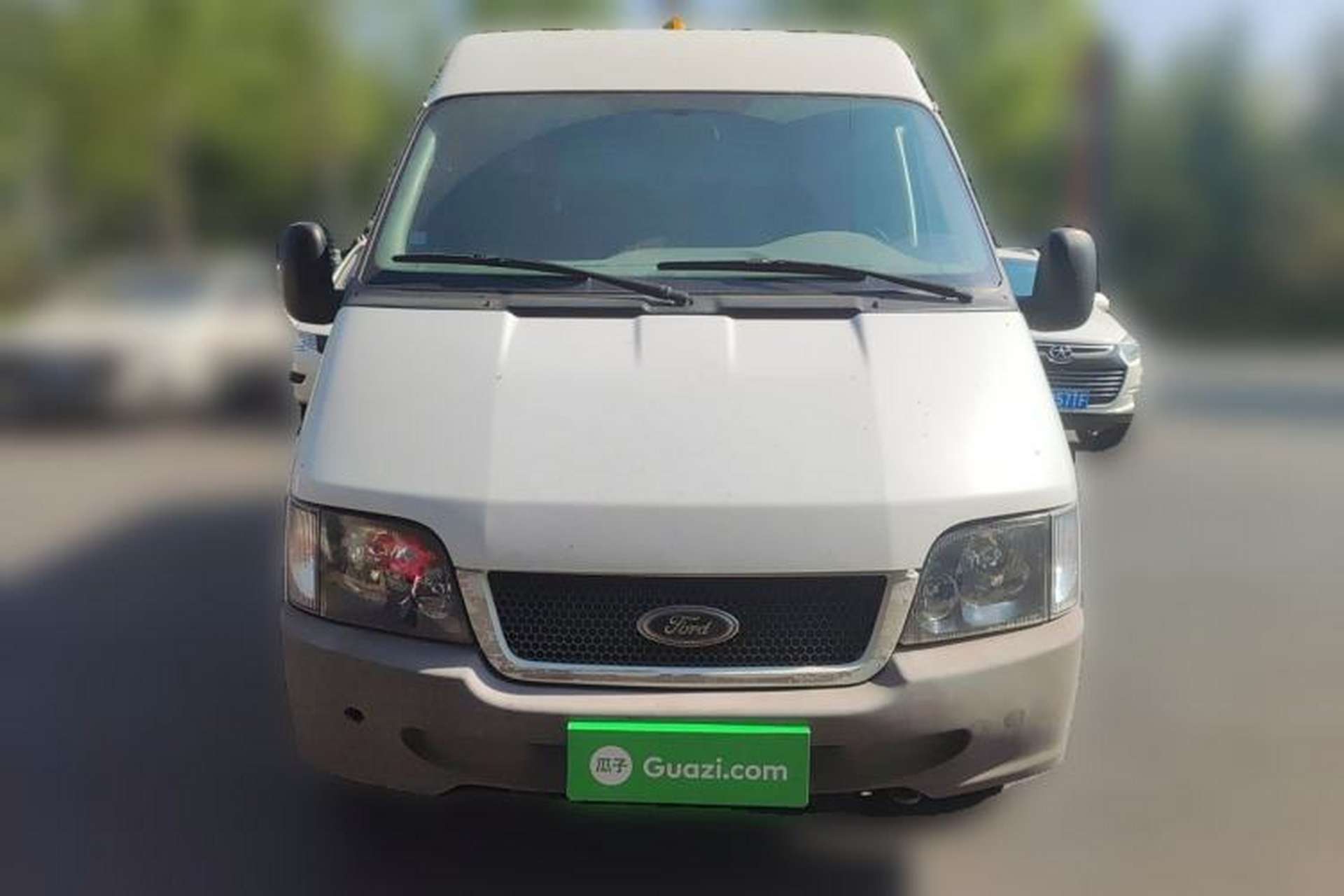 Used Ford Classic Transit 2013 2.8T Diesel Logistics Model with Short Wheelbase and Mid-Roof JX493ZLQ4 Front