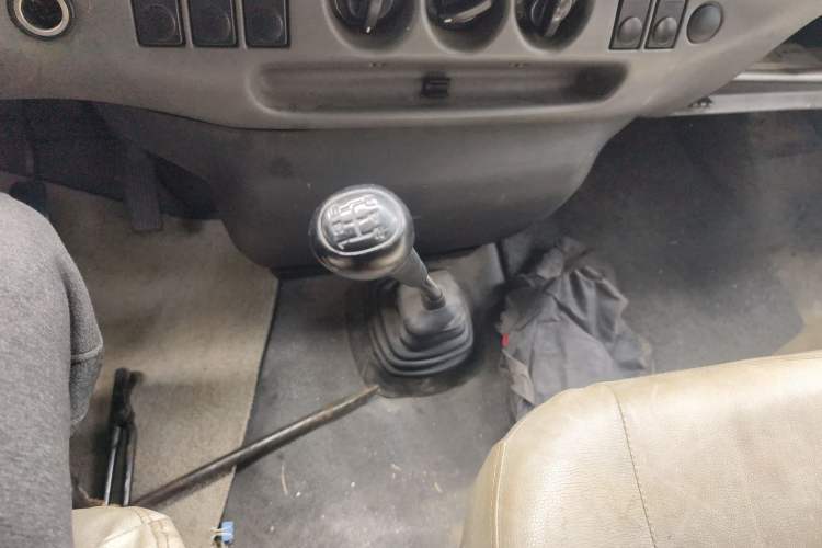 Used Ford Classic Transit 2013 2.8T Diesel Van Short Wheelbase Mid-Roof JX493ZLQ4 Gear Lever
