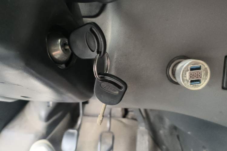 Used Ford Classic Transit 2013 2.8T Diesel Van Short Wheelbase Mid-Roof JX493ZLQ4 Gear Lever