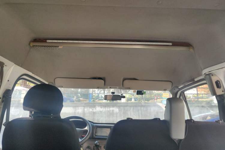 Used Ford Classic Transit 2013 2.8T Diesel Logistics Model with Short Wheelbase and Mid-Roof JX493ZLQ4 Headliner