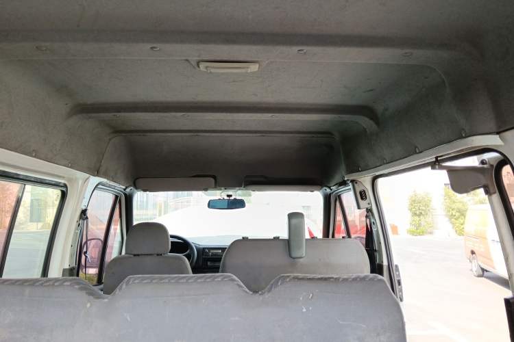 Used Ford Classic Transit 2013 2.8T Diesel Logistics Model with Short Wheelbase and Mid-Roof JX493ZLQ4 Headliner