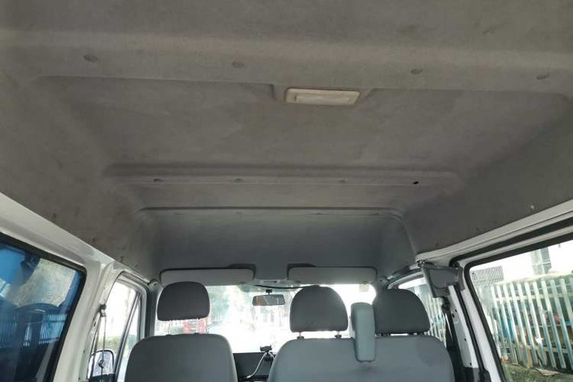 Used Ford Classic Transit 2013 2.8T Diesel Logistics Model with Short Wheelbase and Mid-Roof JX493ZLQ4 Headliner