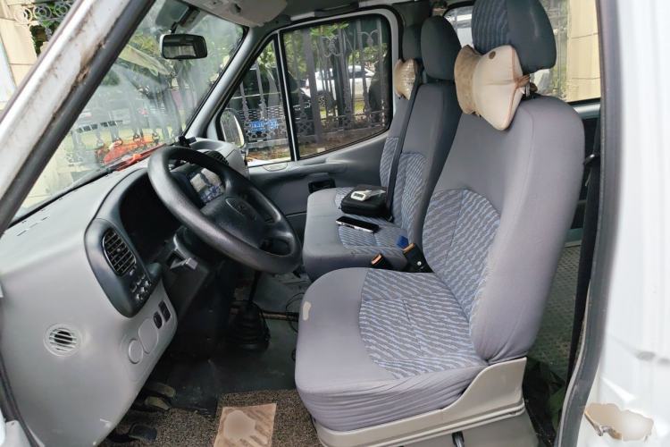 Used Ford Classic Transit 2013 2.8T Diesel Logistics Model with Short Wheelbase and Mid-Roof JX493ZLQ4 Left Front Seat