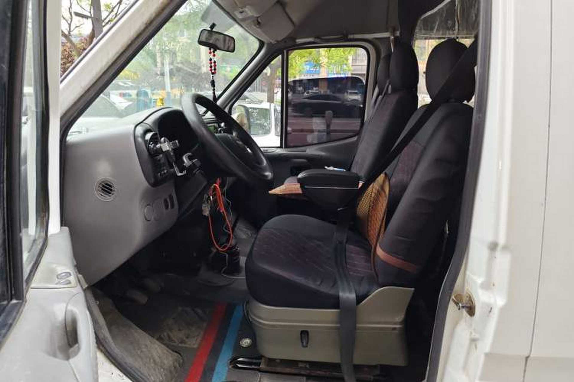 Used Ford Classic Transit 2013 2.8T Facelifted Diesel Van - Short Wheelbase Mid-Roof Model JX493ZLQ4 Left Front Seat