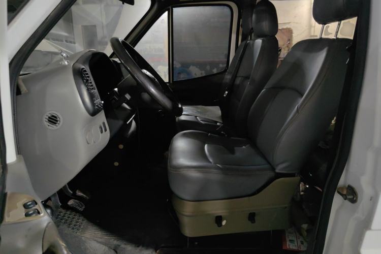Used Ford Classic Transit 2013 2.8T Diesel Standard Version Long Wheelbase Mid-Roof JX493ZLQ4 Left Front Seat